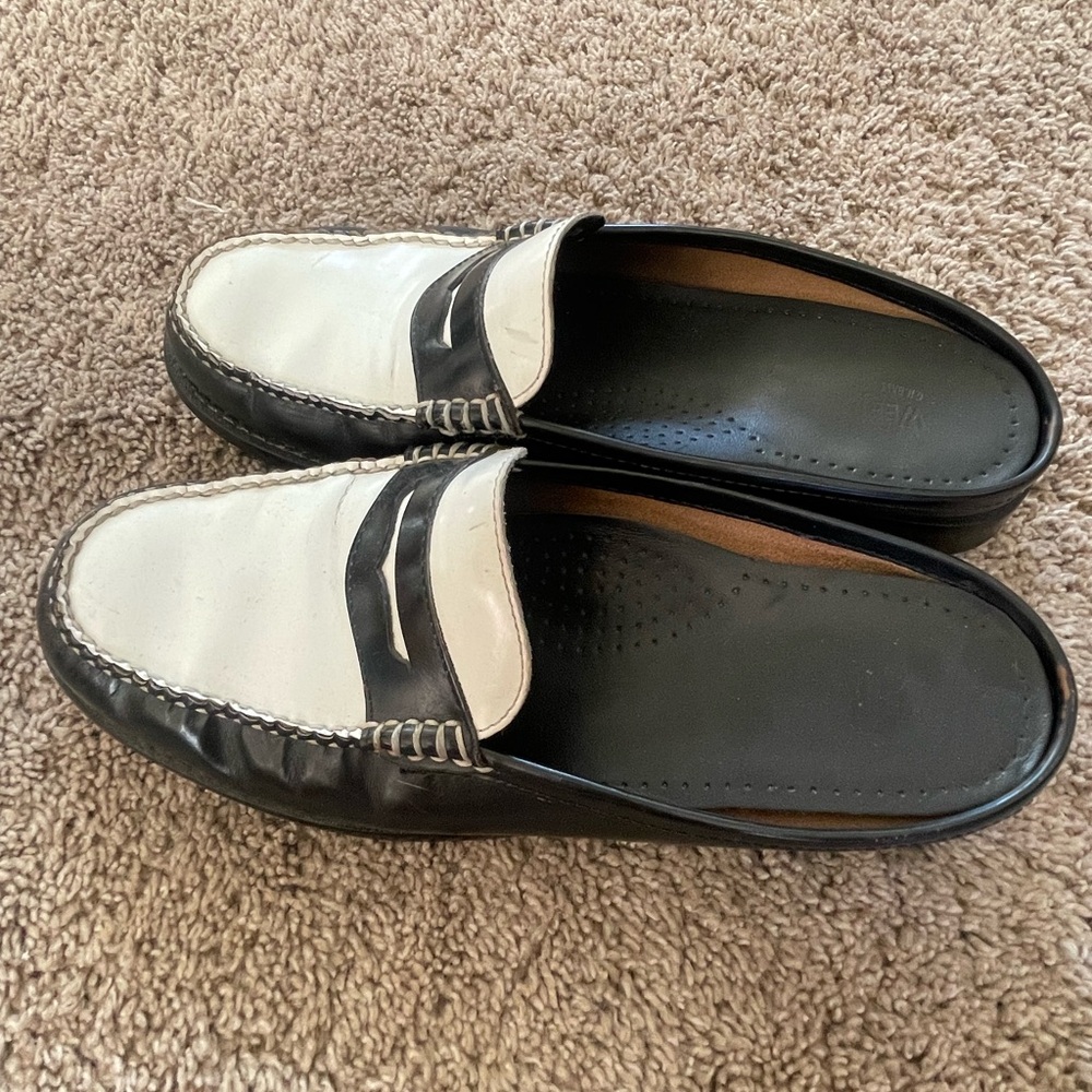 Weejuns slip on loafers